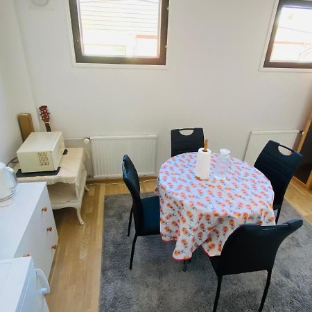 Two Bedrooms,Dining Area And Bathroom With Private Entrance Kotka Luaran gambar