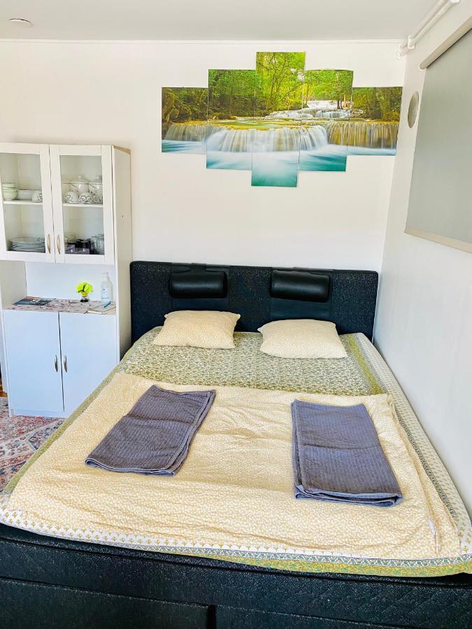 Two Bedrooms,Dining Area And Bathroom With Private Entrance Kotka Luaran gambar