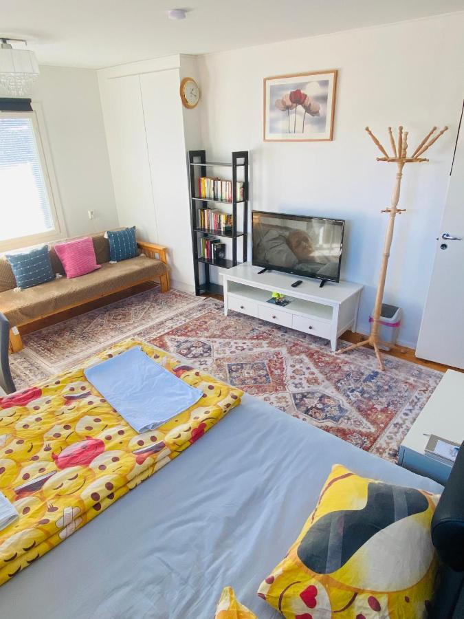 Two Bedrooms,Dining Area And Bathroom With Private Entrance Kotka Luaran gambar
