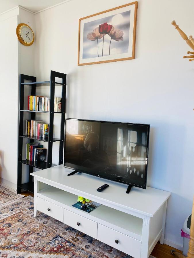 Two Bedrooms,Dining Area And Bathroom With Private Entrance Kotka Luaran gambar